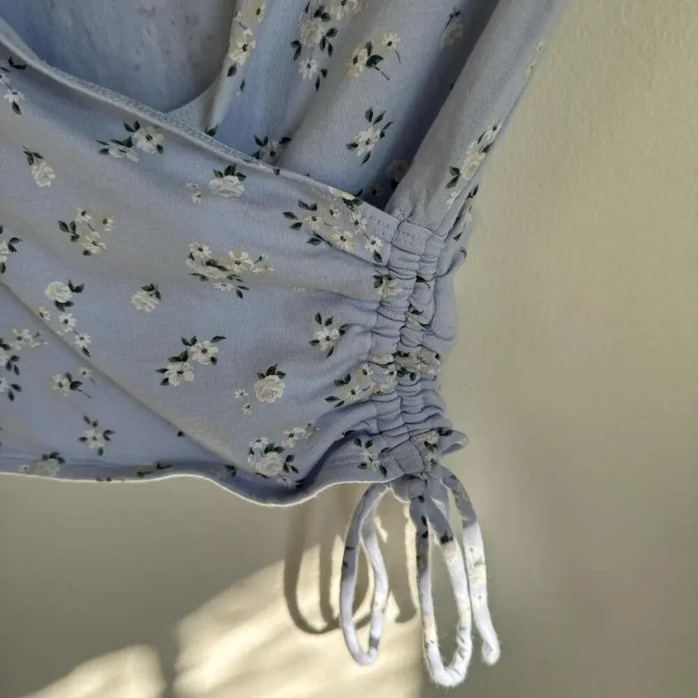 Hollister XS Baby Tee Wrap Top Floral Blue